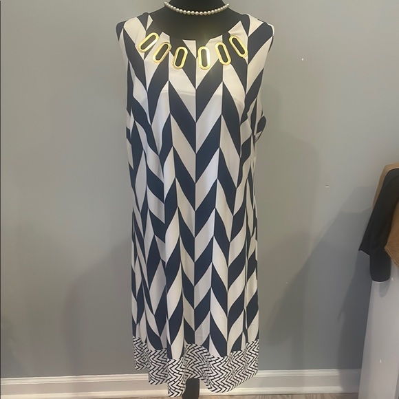 Haani Dresses & Skirts - Chevron Pattern Sleeveless Dress with gold accents at neck